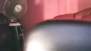 لسان شاب هاوي يخدم امرأة ناضجة محتاجة في أول ظهور له إباحياً