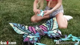 نيك مراهقة في الأماكن العامة – مقطع إباحي قوي