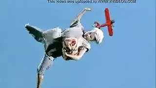 نيك سكارليت جونز مترجم