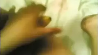 موزة في كسها: جوزها بيصور المشهد الإباحي الساخن