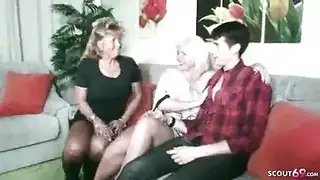 سكس ينيك امه وخالته بلحمام