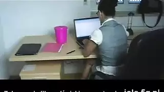شاب ينيك مرت اخوه بي وضعي مختلفي محجبي نئمي