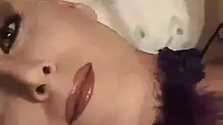 فارس عجين محبوس ومأخوذ في فعل خشن
