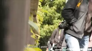 نيك قحبة وسط رجال