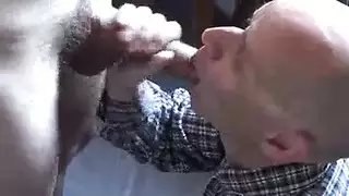 شرج قوي متحرك يظهر طيز روسية