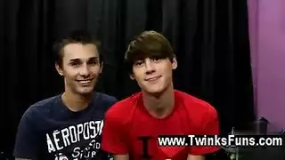 جنس شرجي وعمل فموي لطالبات مراهقات في المنصورة