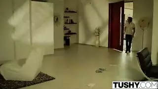 أداء مباشر إكس إكس إكس لملكة الصدر العربية