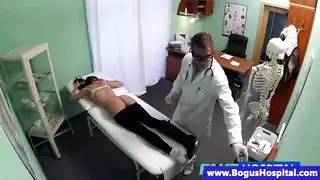 تمثيل دور راهبة إكس إكس إكس – مشهد جنسي قذر مترجم