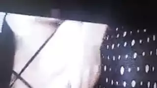 خائنة محجبة: عرض ويب كام صريح لمشجعين أجانب