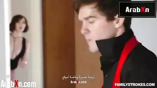 علاقة سرية مع عمتي: مص قوي وهزات نشوة شديدة