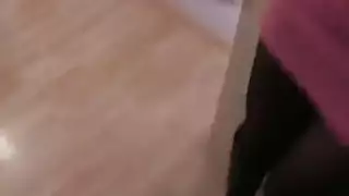 مص تنورة نائب الرئيس البلع