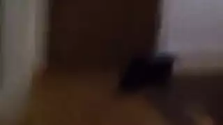 الشقراء الساخنة كارلي جيمس تتحمل فعل جنس حلق عميق مكثف