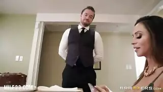 سكس برازرز مترجم يقذف بداخل طيزها