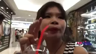 تحب vae kush مراهقة آسيوية جديدة لتشعر باللحوم بين ساقيها و dexes الضخمة