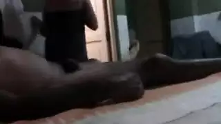 نيك زنجي ظيز كبيرة قذف