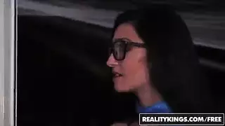 كس عاري يستفز قضيبك النابض