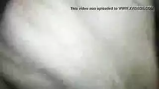 اللواط مع الحيوانات الصريح: الحصان يضرب رجالًا راغبين