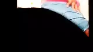 الموقع الأزرق إكس إكس إكس: بث أفلام جنسية صريحة