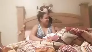 دعوة العمة السرية لغرفة النوم لجنس إباحي قاسٍ مع ابن أخيها