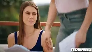 جماعة ثلاثية قاسية: العاهرات يتم تدمير ثقوبهن