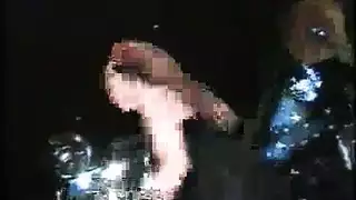 عرس جماعي جنسي: راقصة بطن تأخذه من الخلف