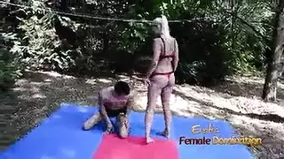 أحداث صريحة xxx للكبار