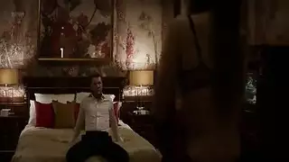 التحدي يقود إلى استخدام وينكي كعاهرة متاحة للجميع لمجموعة من الرجال