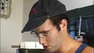 علاقة جنسية قوية لرجل متزوج مع شقراء تحب الجنس