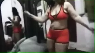 ليالي عربية: مع عاهرات عربيات مثيرة وعضلات ذكور ضخمة