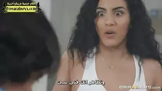 امرأة مسنة مثيرة تمارس الجنس مع قضيب أسود كبير في فيلم إباحي عرقي