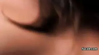 تبديل الفتحات: من الشرج إلى القضيب في هذا المشهد الصريح