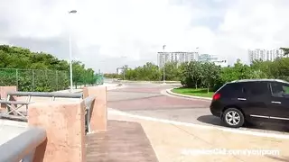 انزع ملابسك وأطلق حمولتك