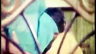 ضرب شديد يجعل فرجها يندفق مثل النافورة