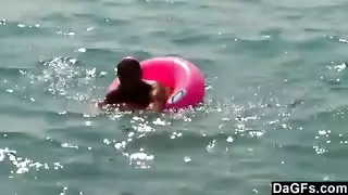 دمى جنسية صغيرة في إيلاج مزدوج